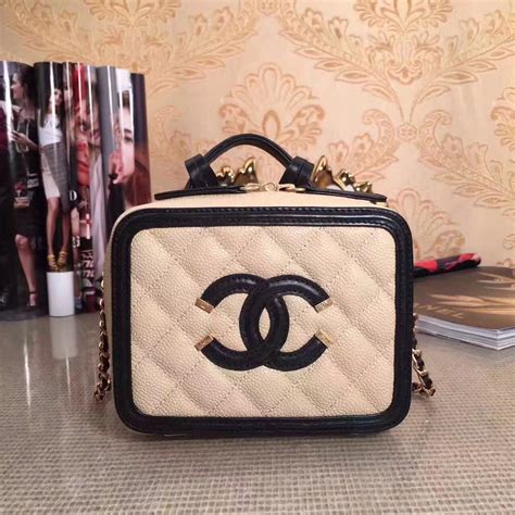 lunch box chanel|peach Chanel bag.